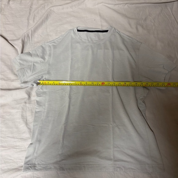 lululemon athletica Light Gray Short Sleeve Tee - Picture 2 of 4